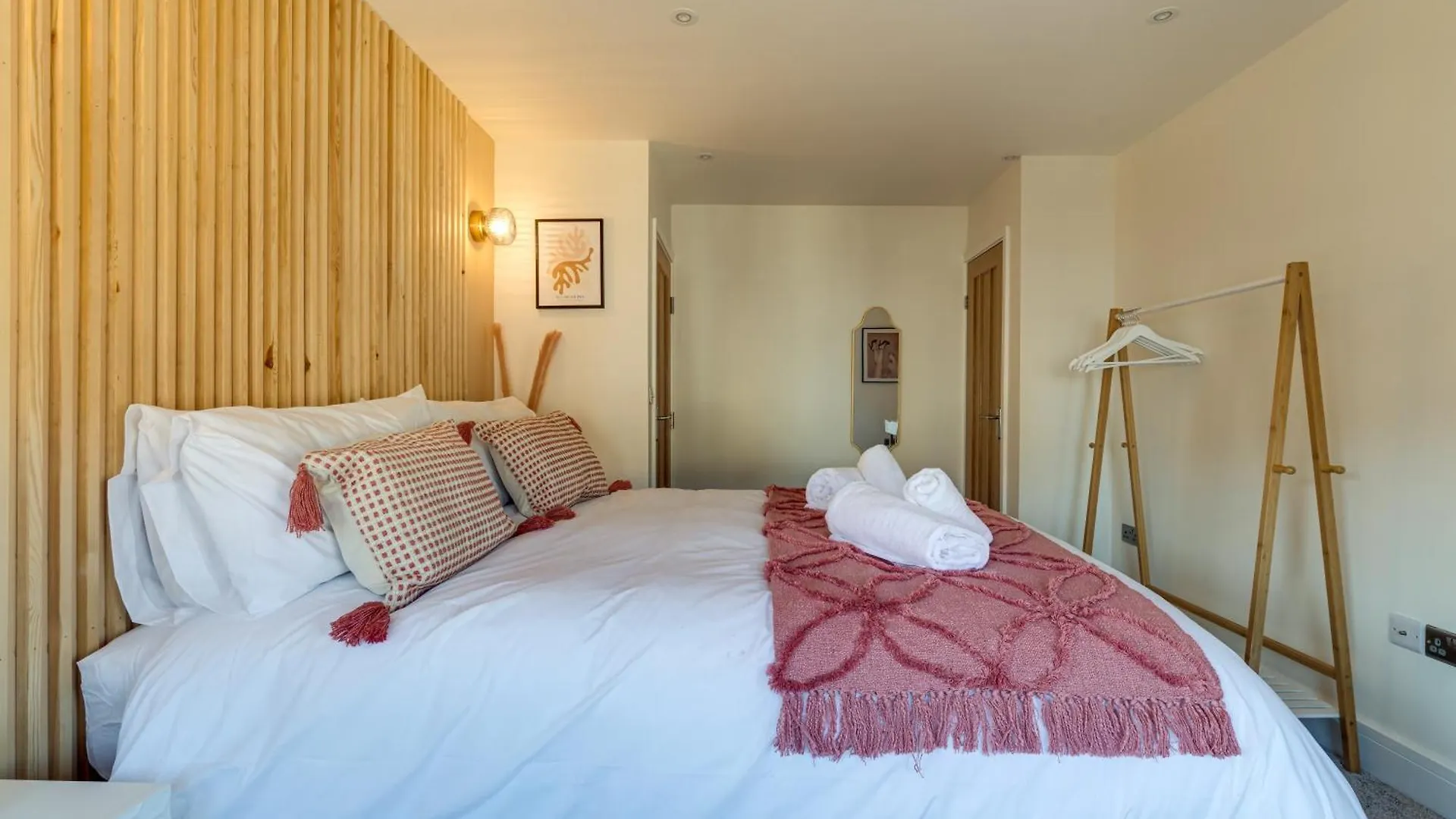 Apt 3 North Marine Villa Scarborough