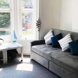  Apartment Sandy Wickets
