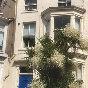 Apartment Granby House Apartments, 3, In The Old Town, Free On Street Parking Included